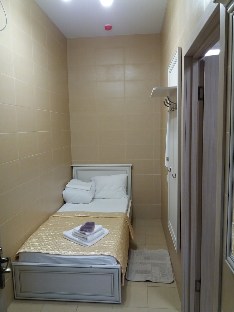 Economy Single Room