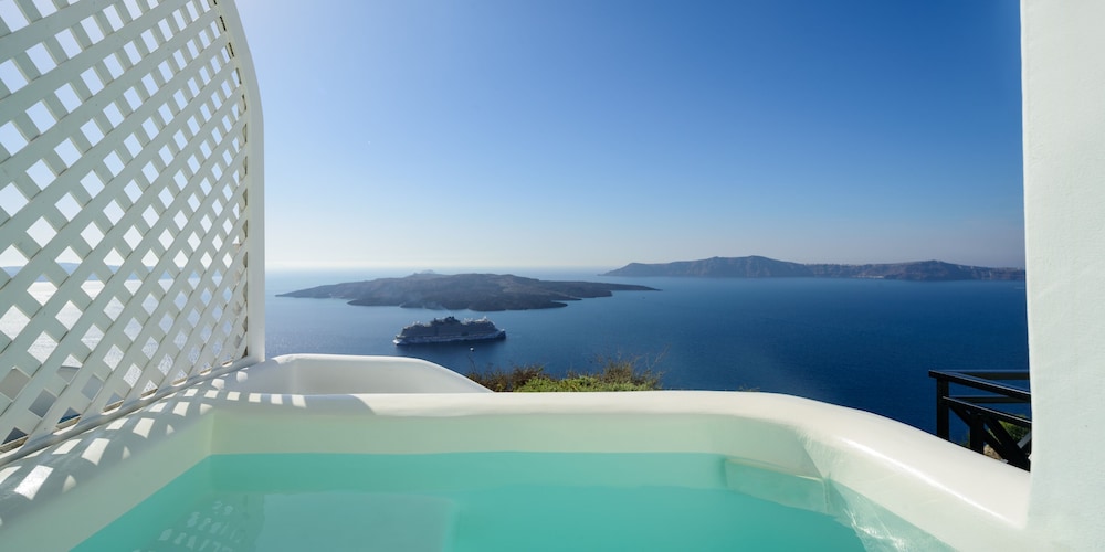Apartment (Outdoor Hot Tub) - Photo 15