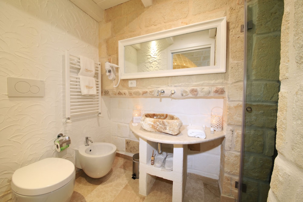 Luxury Double Room, 1 King Bed photo 2