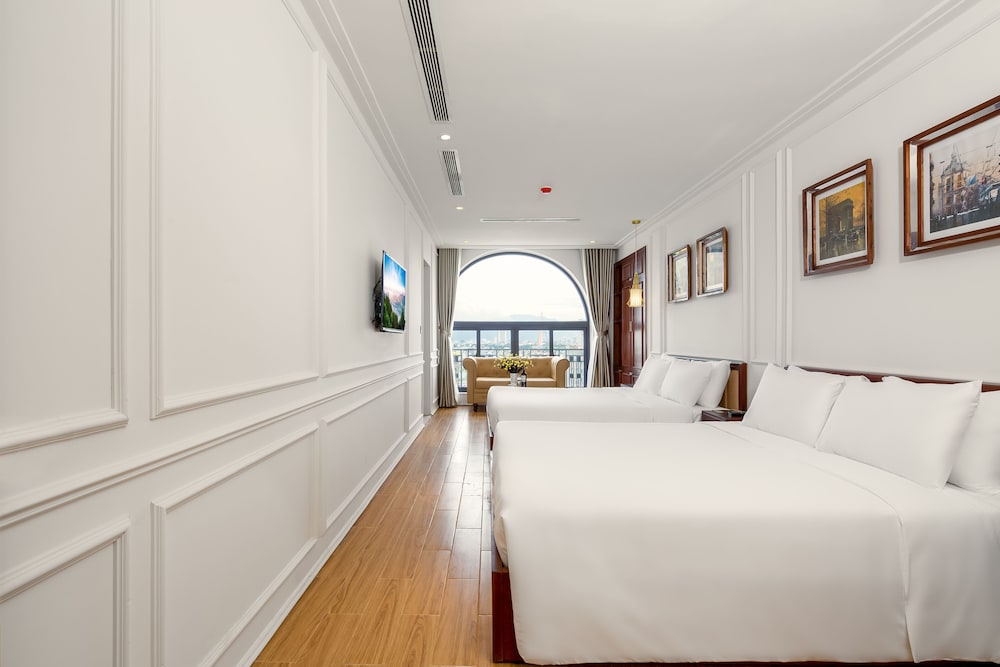 Luxury Room, Multiple Beds, Private Bathroom, City View