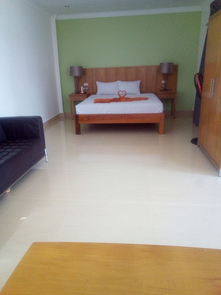 Royal Suite, 1 King Bed, Resort View, Garden Area photo 2