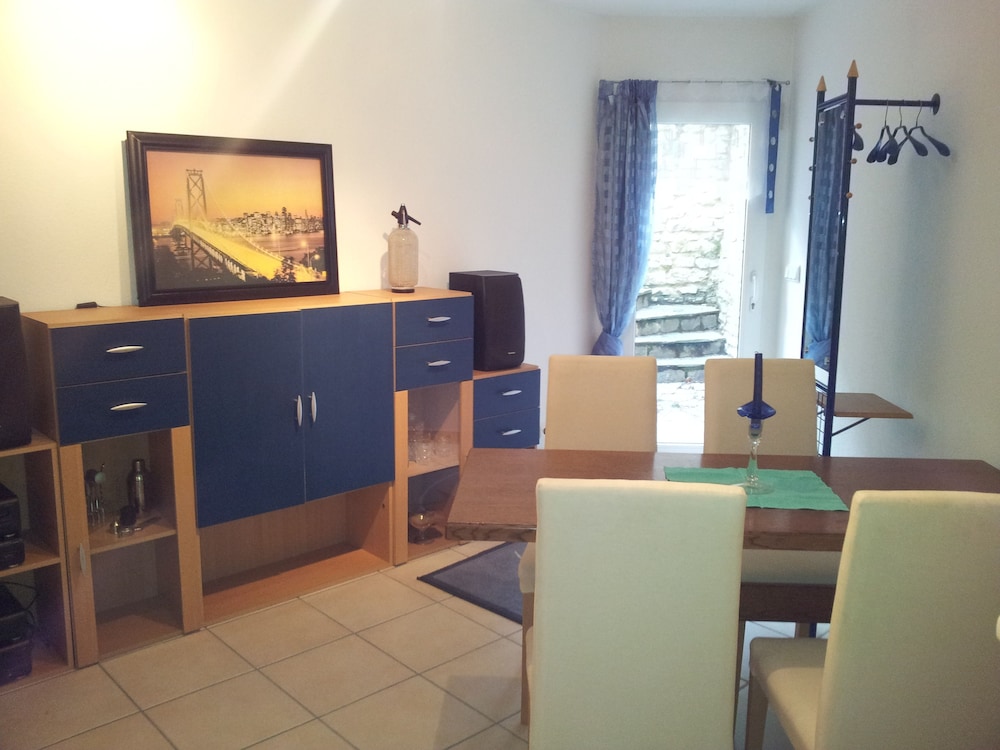 Apartment photo 3