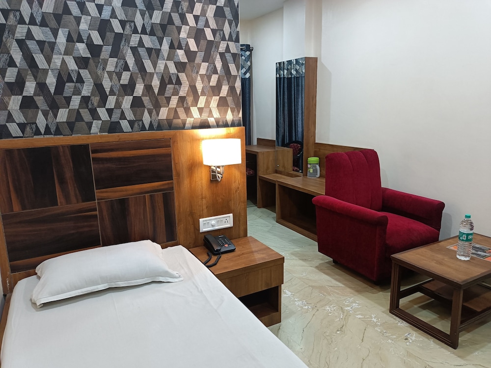 Deluxe Single Room photo 3