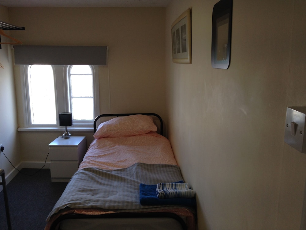 Comfort Single Room, Ensuite (Grey Room) photo 1