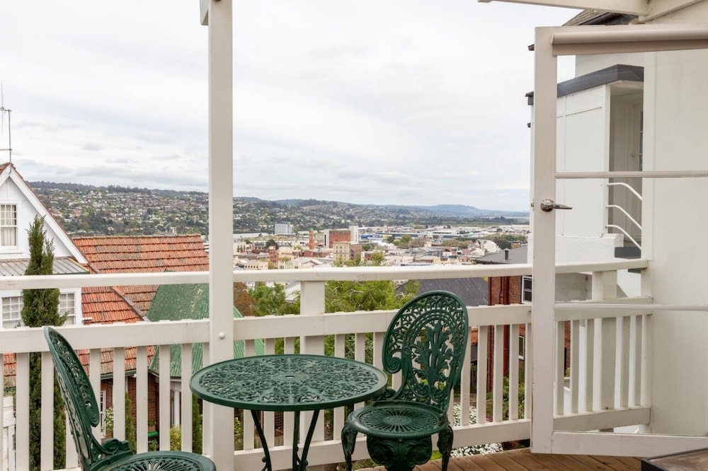 Apartment, 2 Bedrooms, River View photo 3