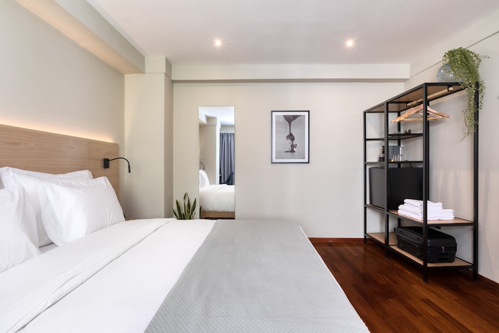 Deluxe Double or Twin Room photo 3
