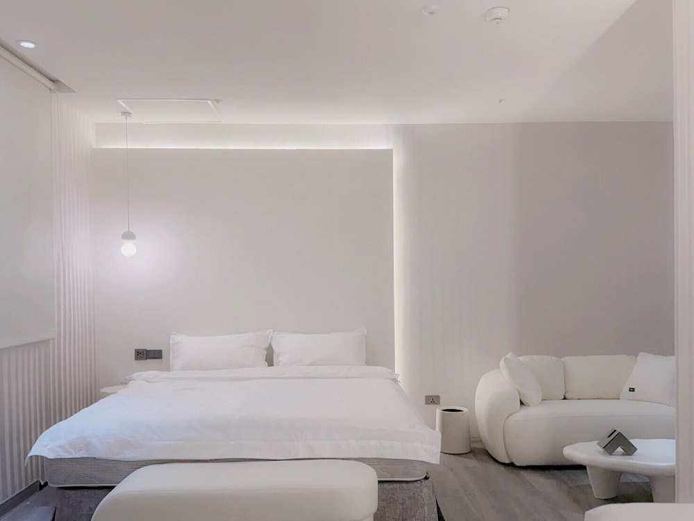 Family Quadruple Room, 2 Double Beds, Non Smoking, Private Bathroom