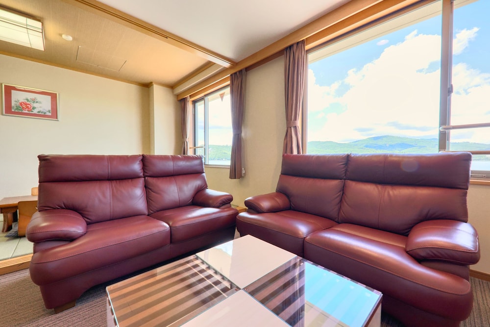 Junior Suite with Private Bathroom, Mt. Fuji View, Non Smoking photo 3