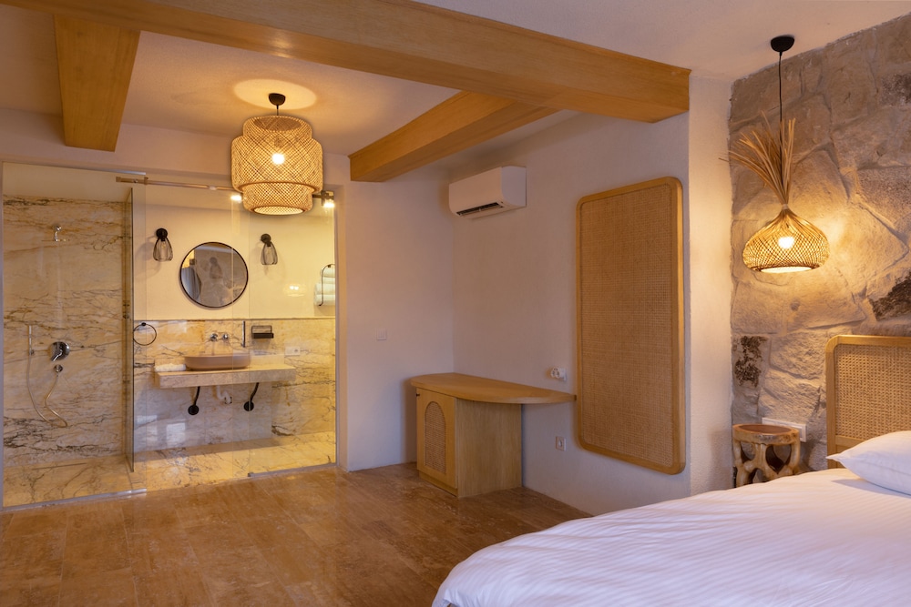 Signature Room - Photo 2