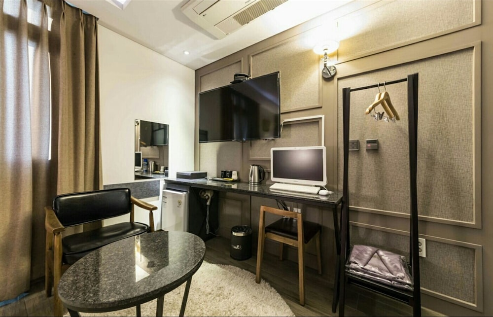 Standard Room - Photo 6