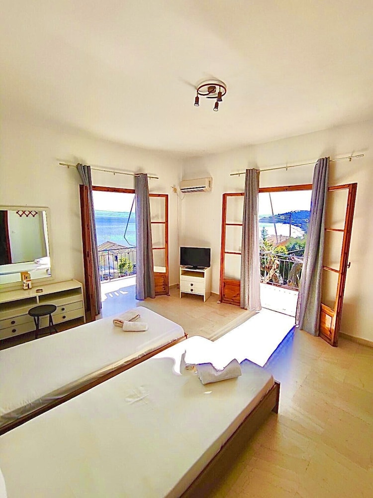 Basic Apartment, 2 Bedrooms, Sea View