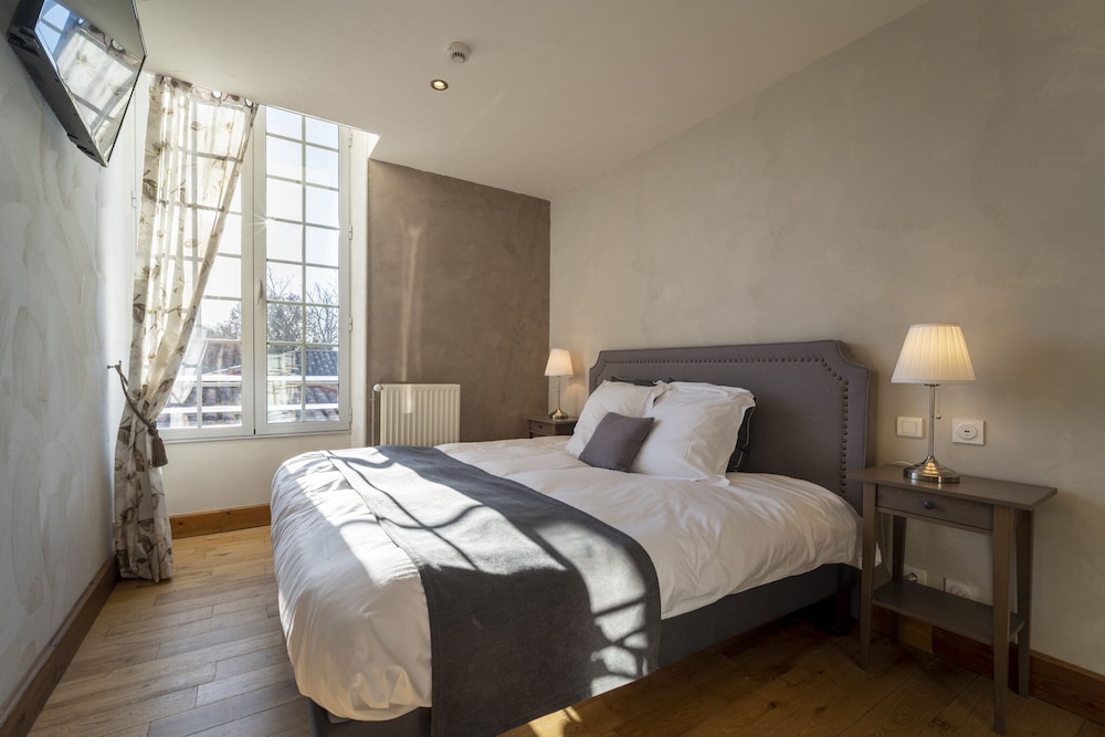 Comfort Double Room, Private Bathroom, Park View