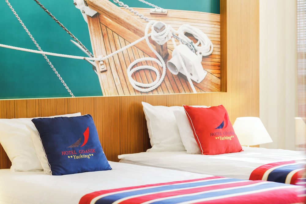 Standard Double or Twin Room (4*) photo 2