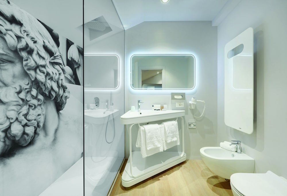 Junior Suite (402) photo 3