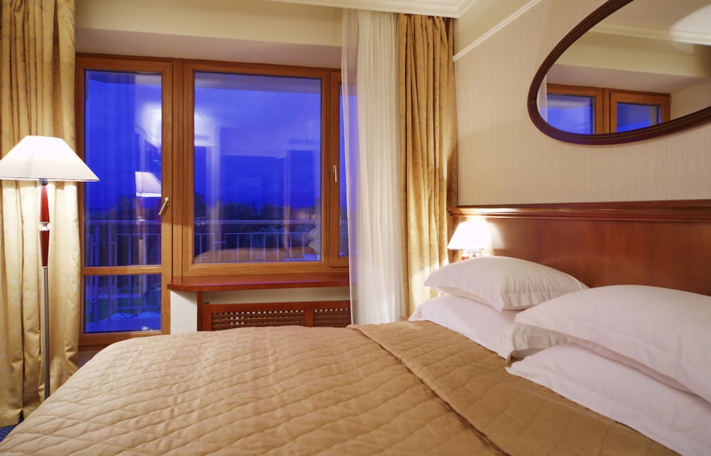 Superior Room, Park View