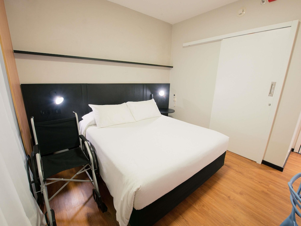 Superior Room, 1 Double Bed, Accessible - Photo 1