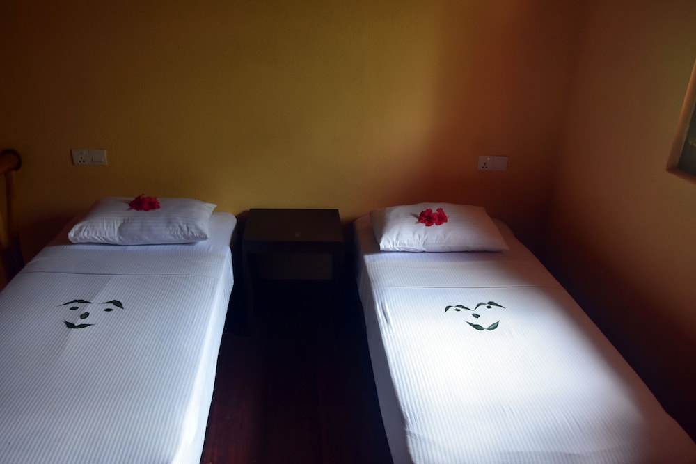 Family Quadruple Room, 1 Bedroom, Private Bathroom, Mezzanine photo 3