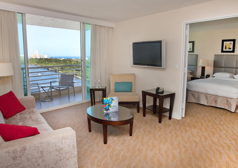 Suite, 2 Queen Beds, Balcony (Intracoastal View) - Photo 3