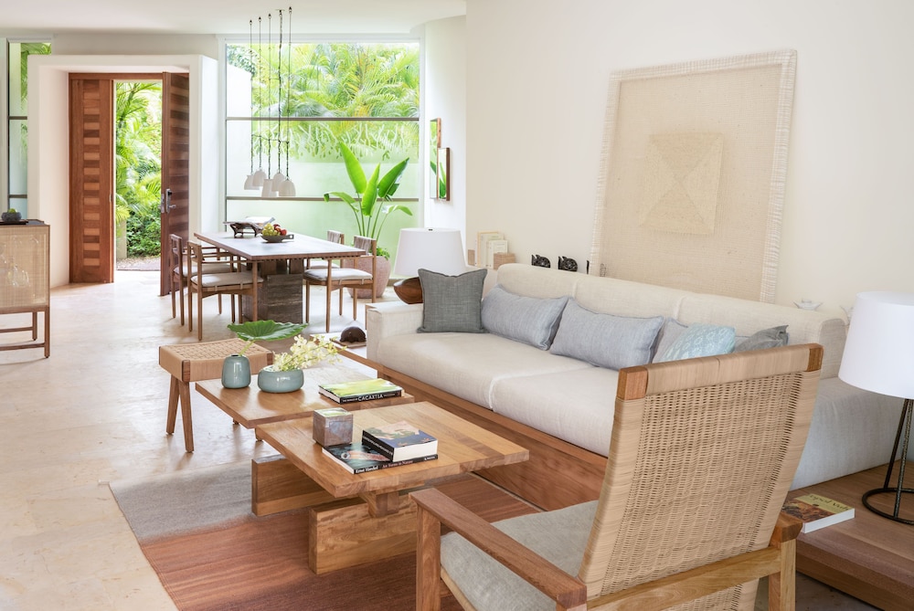 Deluxe Suite (Lagoon) - Photo 3