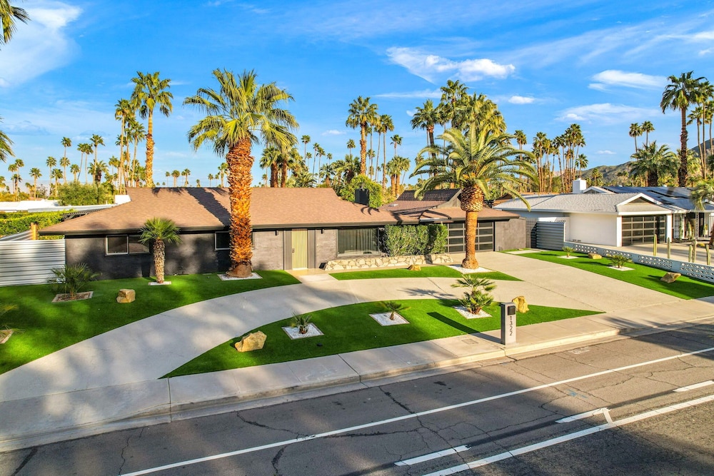 The Ritz - Luxury Home With Pool Speakeasy Bar, Billede 43