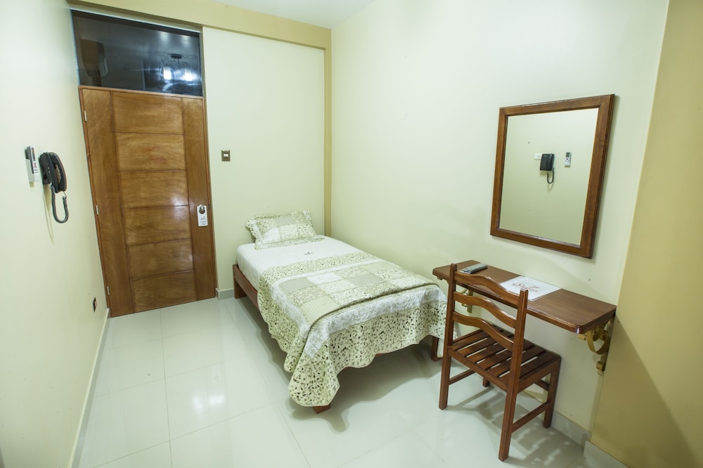 Single Room photo 2