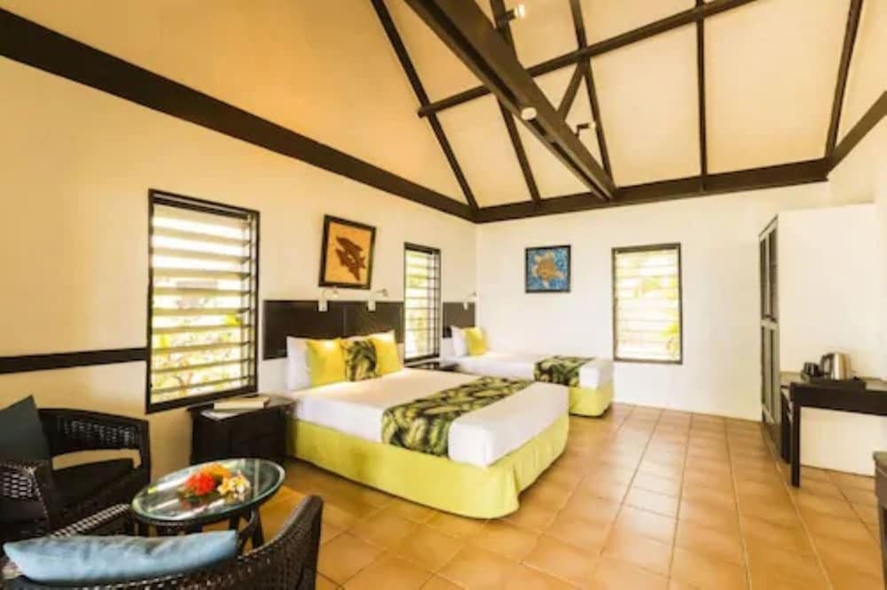 Beachfront Bure (1 Double and 1 Single Bed) photo 1