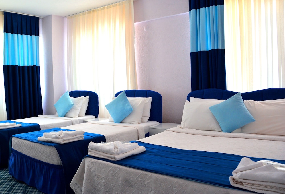 Quadruple Room photo 2