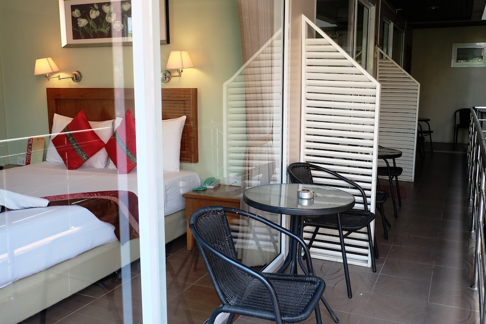 1 Double Bed Room photo 1