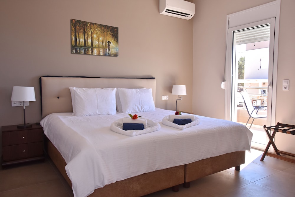 Deluxe Villa, 3 Bedrooms, Partial Sea View