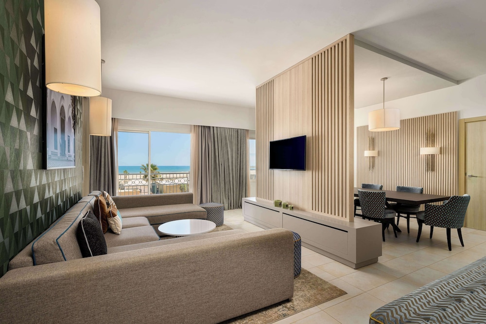 Royal Suite, Beachfront