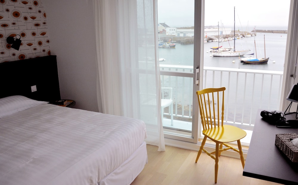 Superior Double Room, Harbor View photo 2