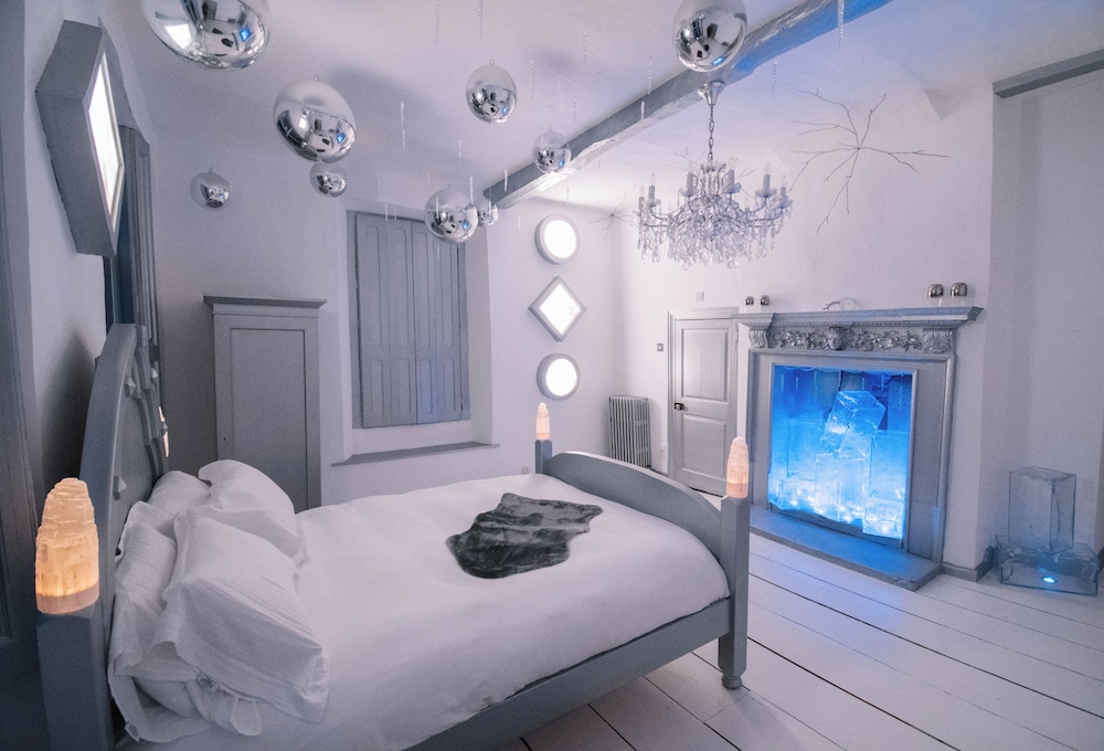 Deluxe Double or Twin Room, 1 Queen Bed, Garden View photo 1