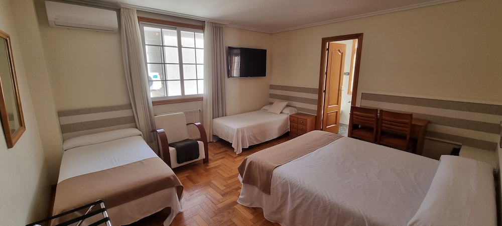 Quadruple Room photo 3