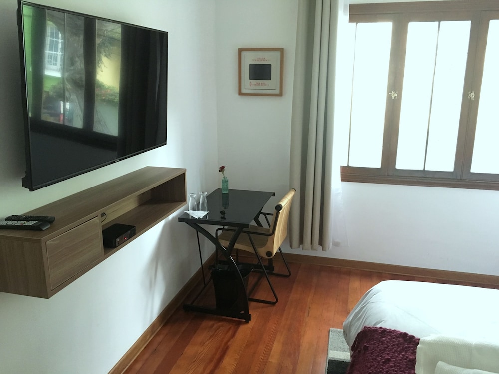 Deluxe Single Room, 1 Twin Bed photo 2