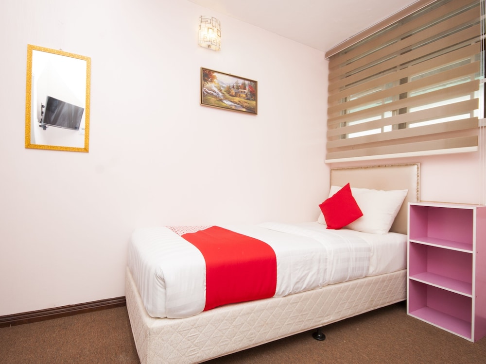 Deluxe Twin Room photo 2