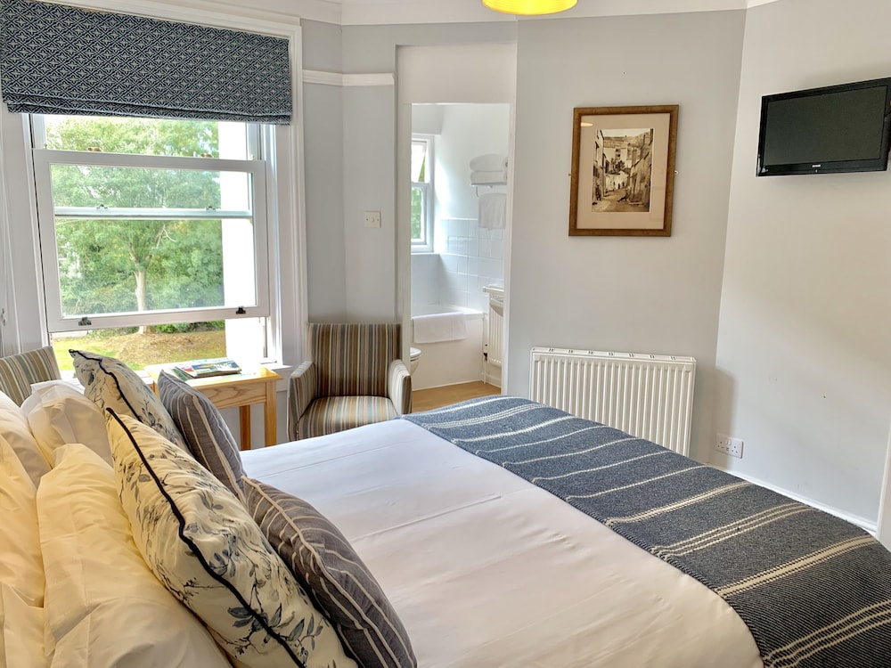 Double Room, Ensuite (Room 2, 2nd Floor, Front Large) photo 2