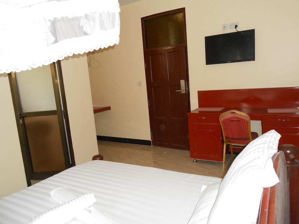 Standard Double Room, 1 Queen Bed