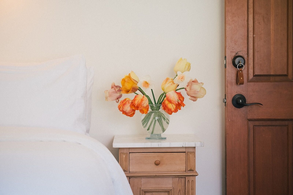 Room, 1 Queen Bed, Ensuite photo 1