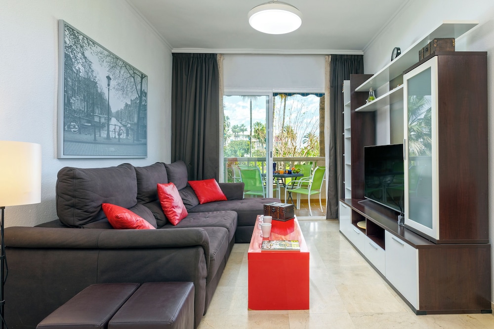 Apartamento, Balcón, Vista al Jardín