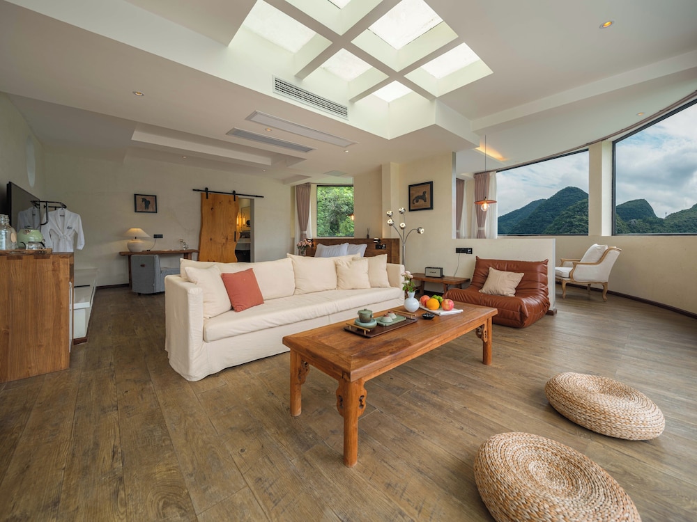 Luxury Quadruple Room, Hill View photo 3
