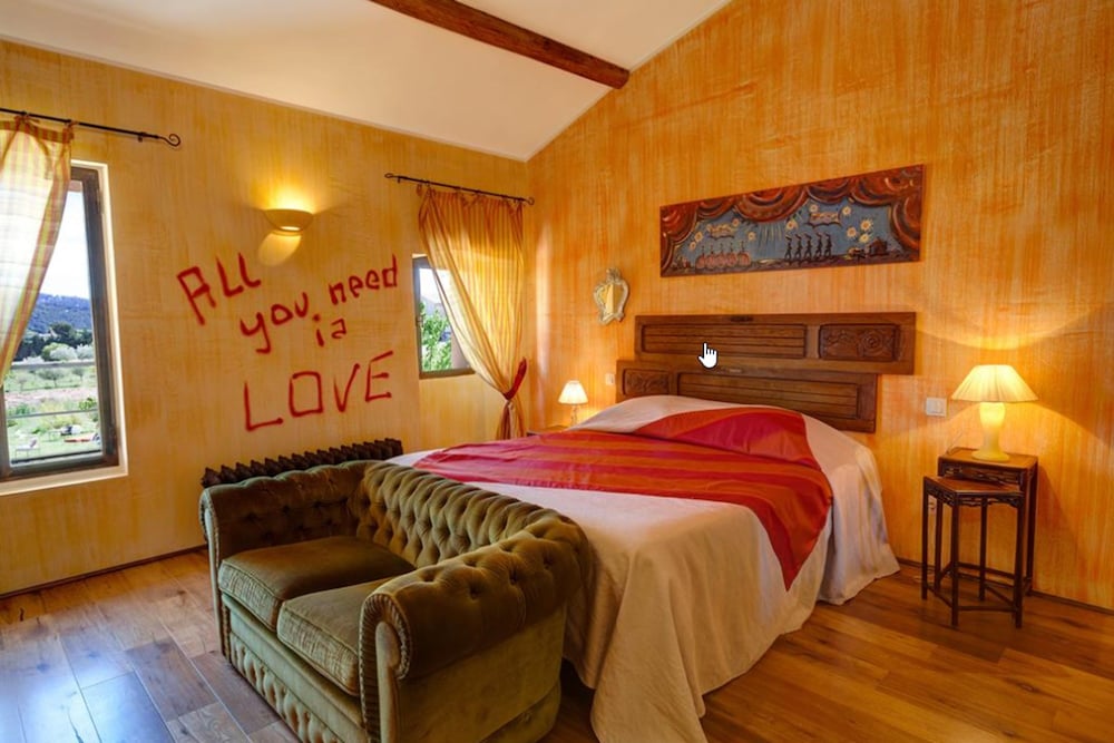 Luxury Double Room (Love) photo 1