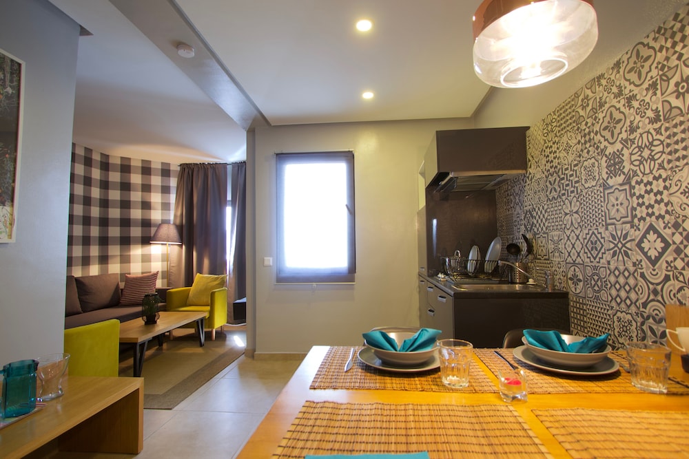 Superior Suite - Photo 15