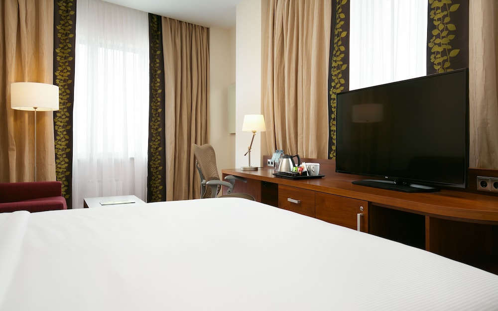 Superior Room, 1 King Bed