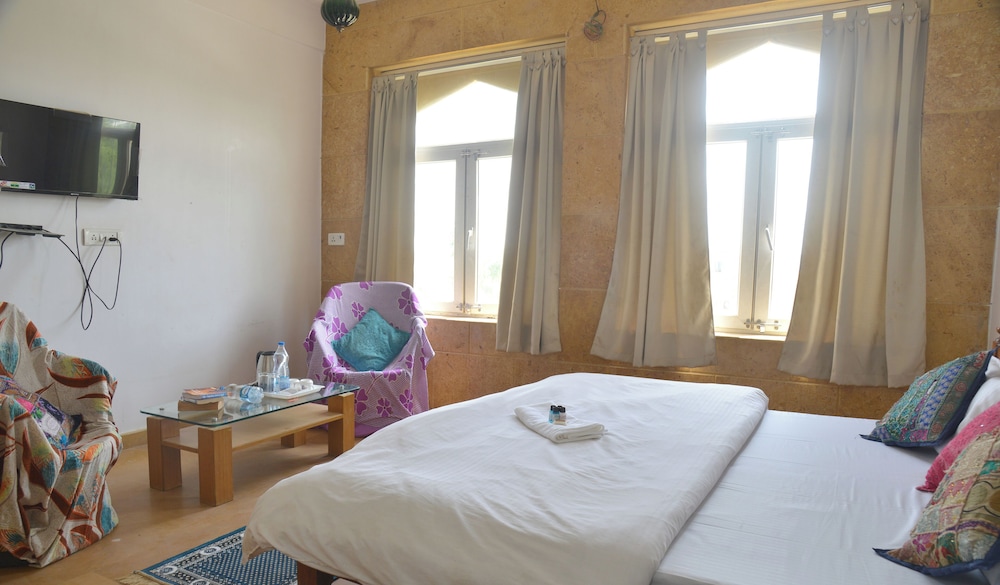 Double Bed Non Ac Room photo 1