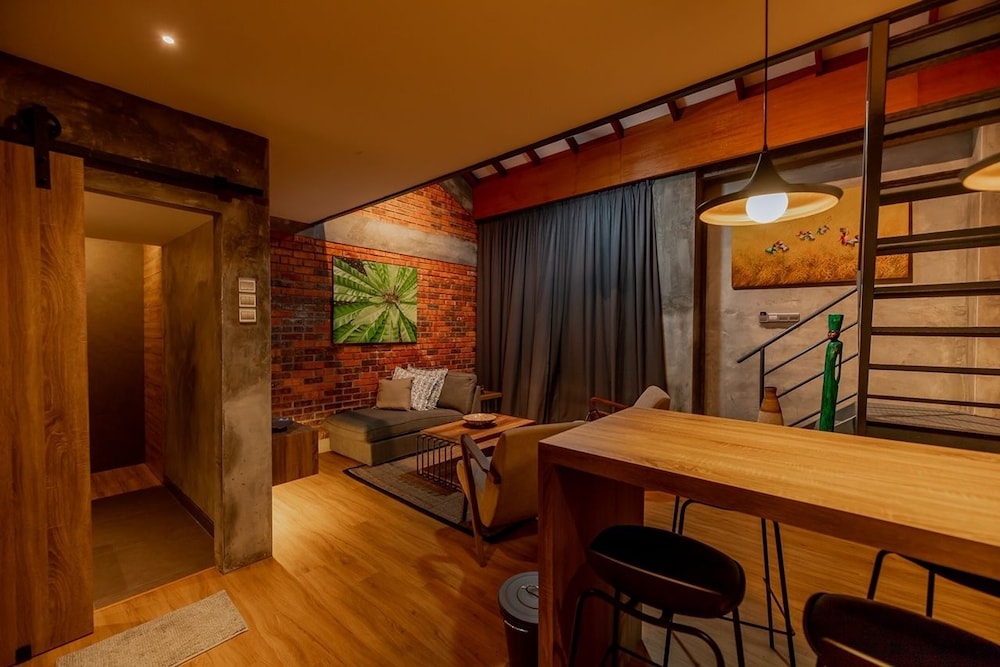 Family Studio Suite - Photo 25