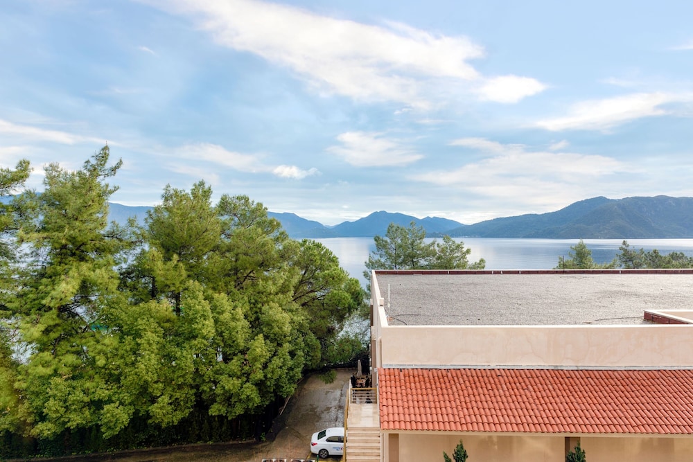 Standard Double Room, Sea View - Photo 2