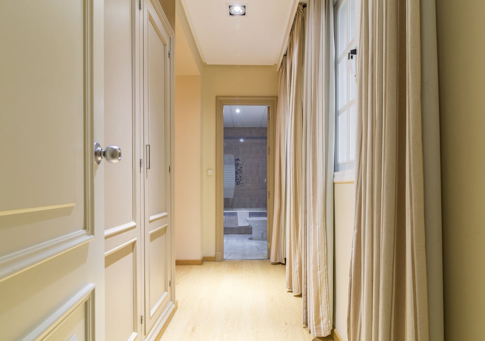 Double or Twin Room - Photo 2