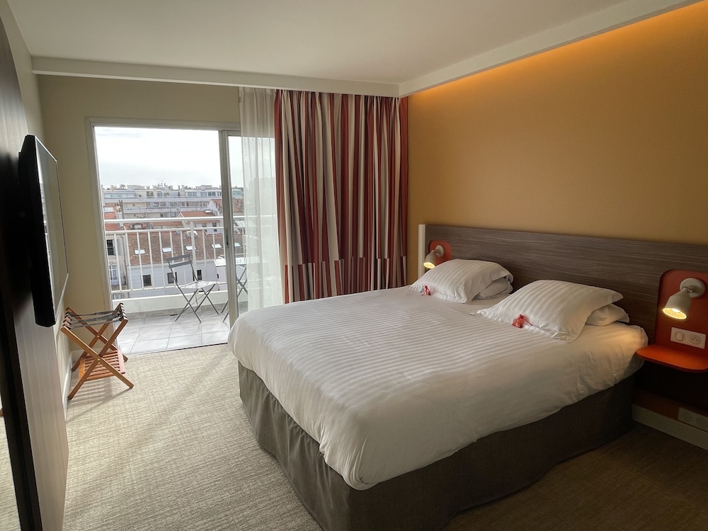 Premium Double Room - Photo 2