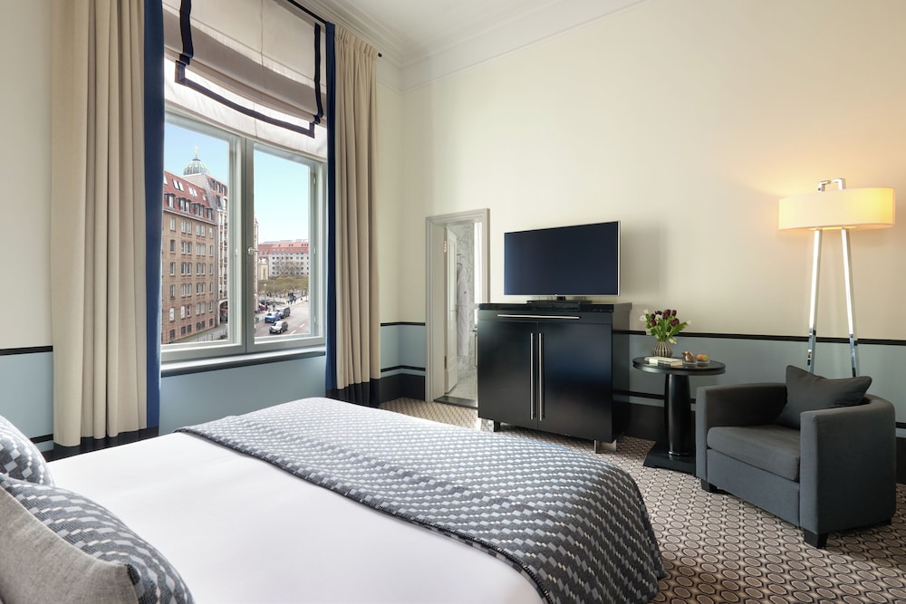 Classic Room, City View