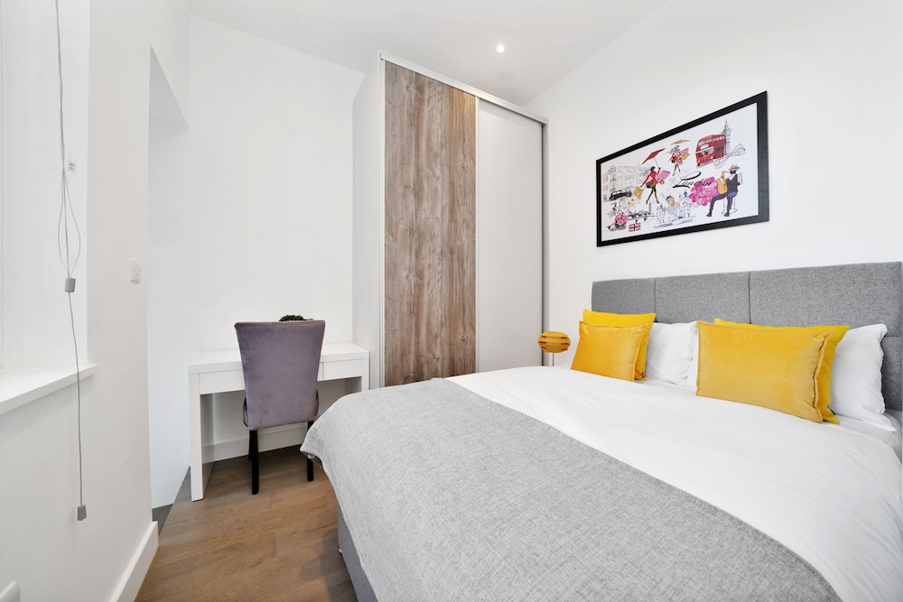 Deluxe Apartment, 1 Bedroom, City View photo 2